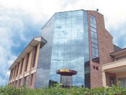 Hotel Royal Llanera  Buitenkant foto